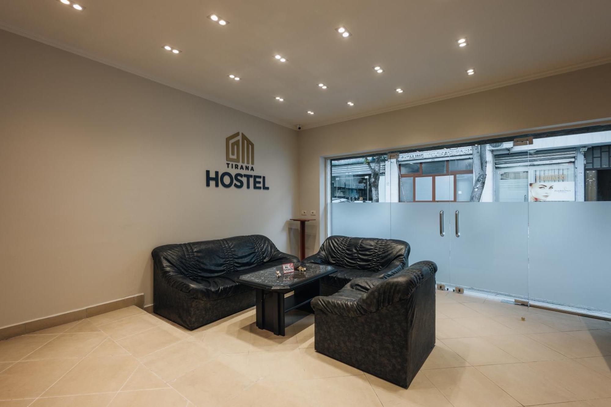 Gm Tirana Hostel Esterno foto