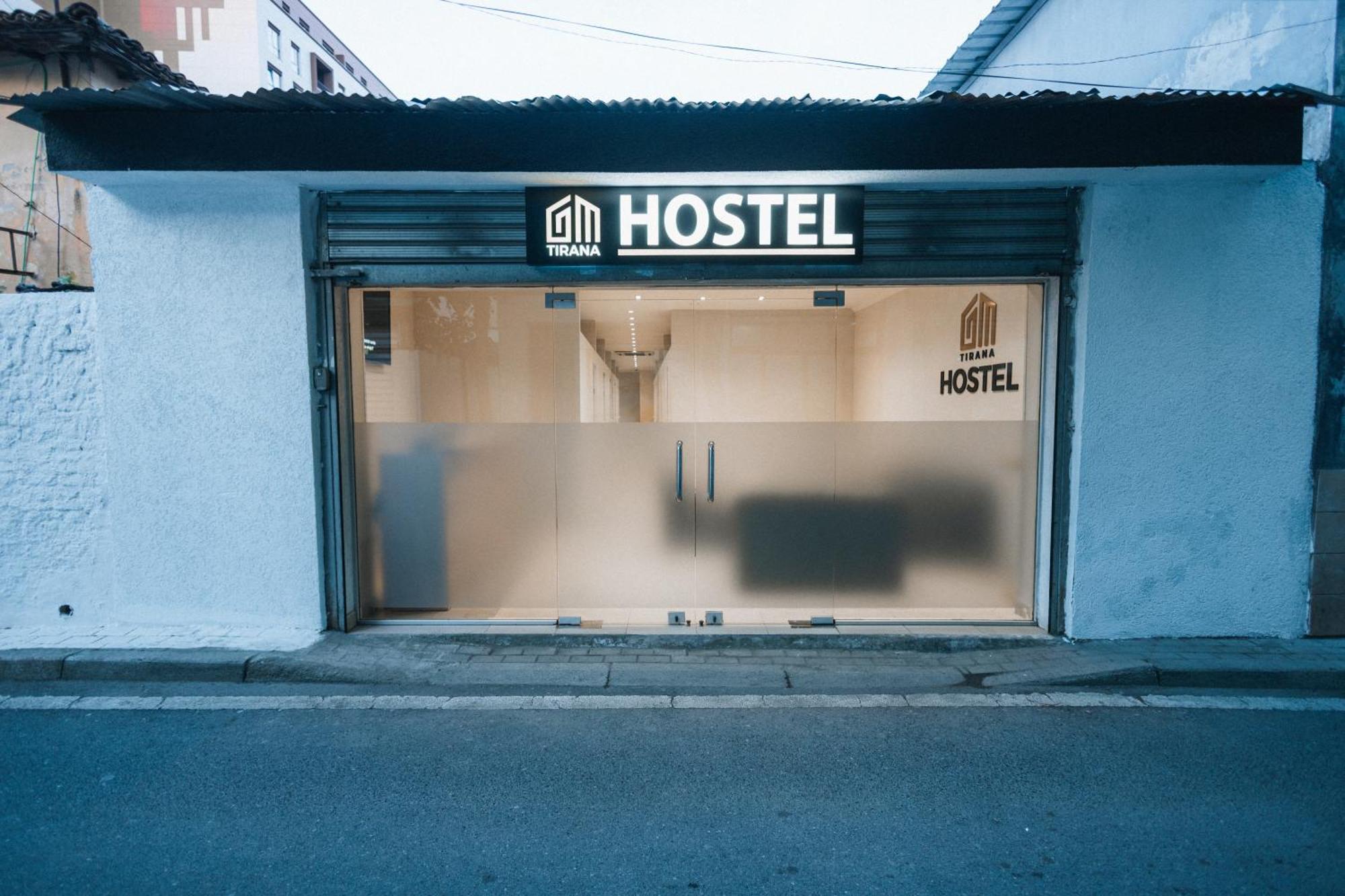 Gm Tirana Hostel Esterno foto